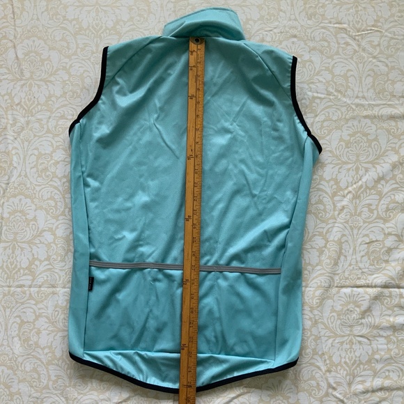 NWOT Bike vest thermal - Picture 2 of 6